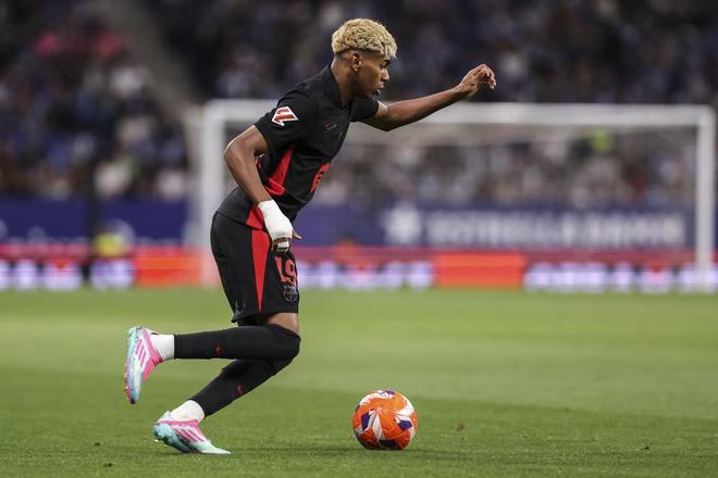 意甲-孔塞桑破门奥蓬达建功 尤文图斯2-1力克罗马 [尤文图斯意甲]